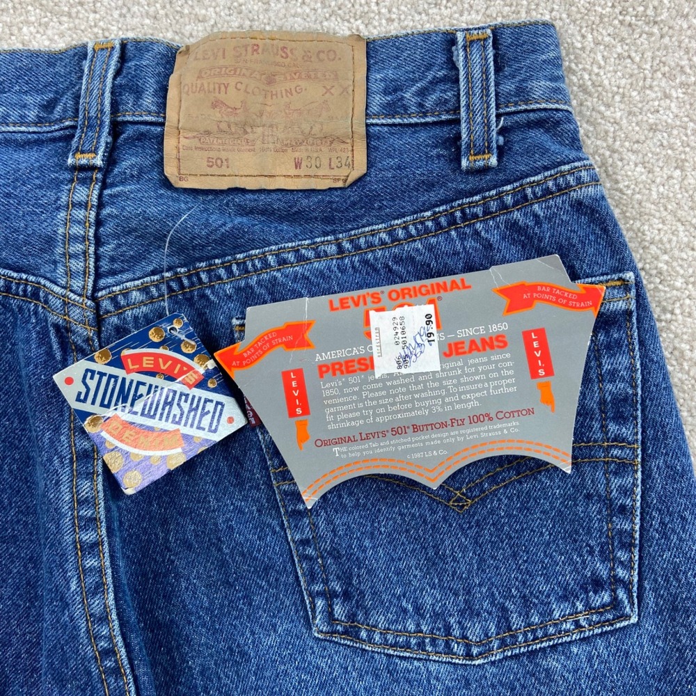 Vintage 1989 Levis 501 Jeans Mens 30x34 Stonewashed Button Fly Made in USA